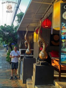 DonCharisma.org Copper Vases Restaurant 2