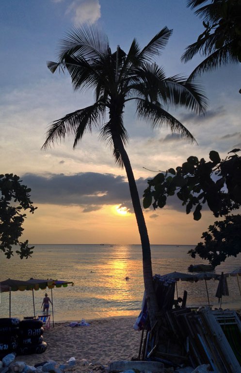 DonCharisma.org Extra Skinny Sunset Panorama Beach PS (1w-x-3h-P)