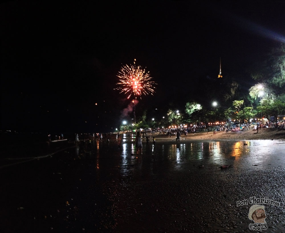 Night Beach Panorama – Loy Catong Festival