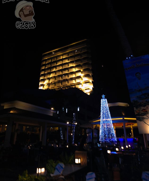 DonCharisma.org Christmas Tree Al Fresco Dining