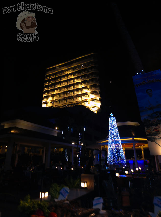 DonCharisma.org Christmas Tree Al Fresco Dining