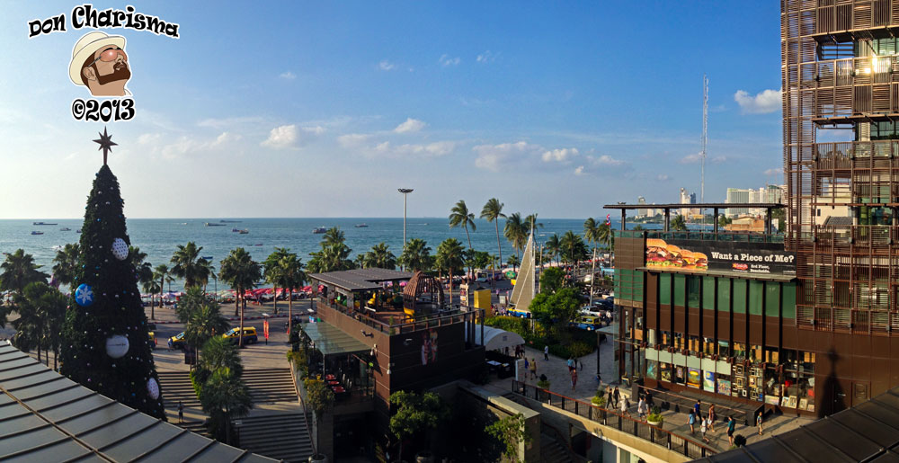 DonCharisma.org Christmas Tree Beach Shopping Central Panorama PTGui-6w-x-1h-P