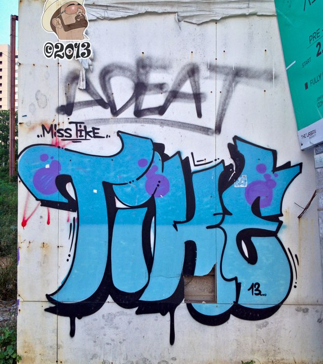 DonCharisma.org Graffiti Walkorama Tike