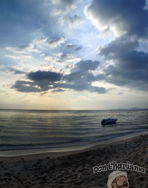 DonCharisma.org Evening Beach Speedboat Tall Pano PTGui-2w-x-2h-P