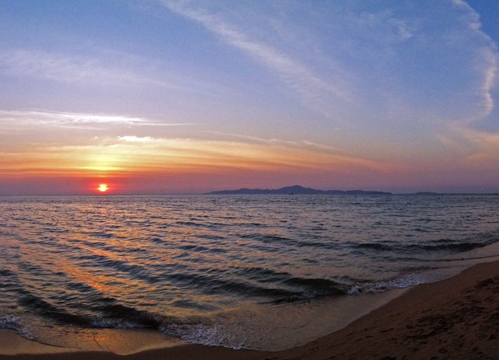 DonCharisma.org Beach Sunset Panorama 2 iPhone