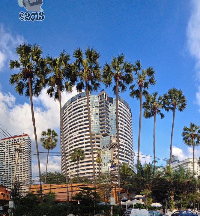 DonCharisma.org Tower Building And Palms Towerama PTGui-3w-x-2h-P