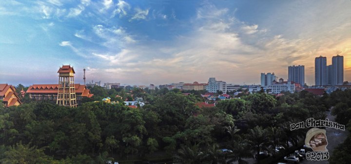 DonCharisma.org-Balcony-Sunrise-Panorama-Wide