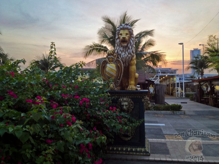 DonCharisma.org-Balcony-Sunrise-Panorama-Wide