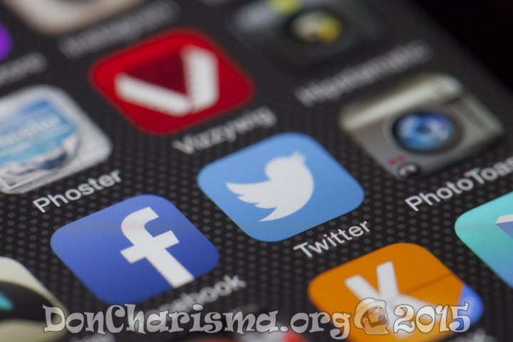 twitter-facebook-together-pb-292988-DonCharisma.com-1024LE