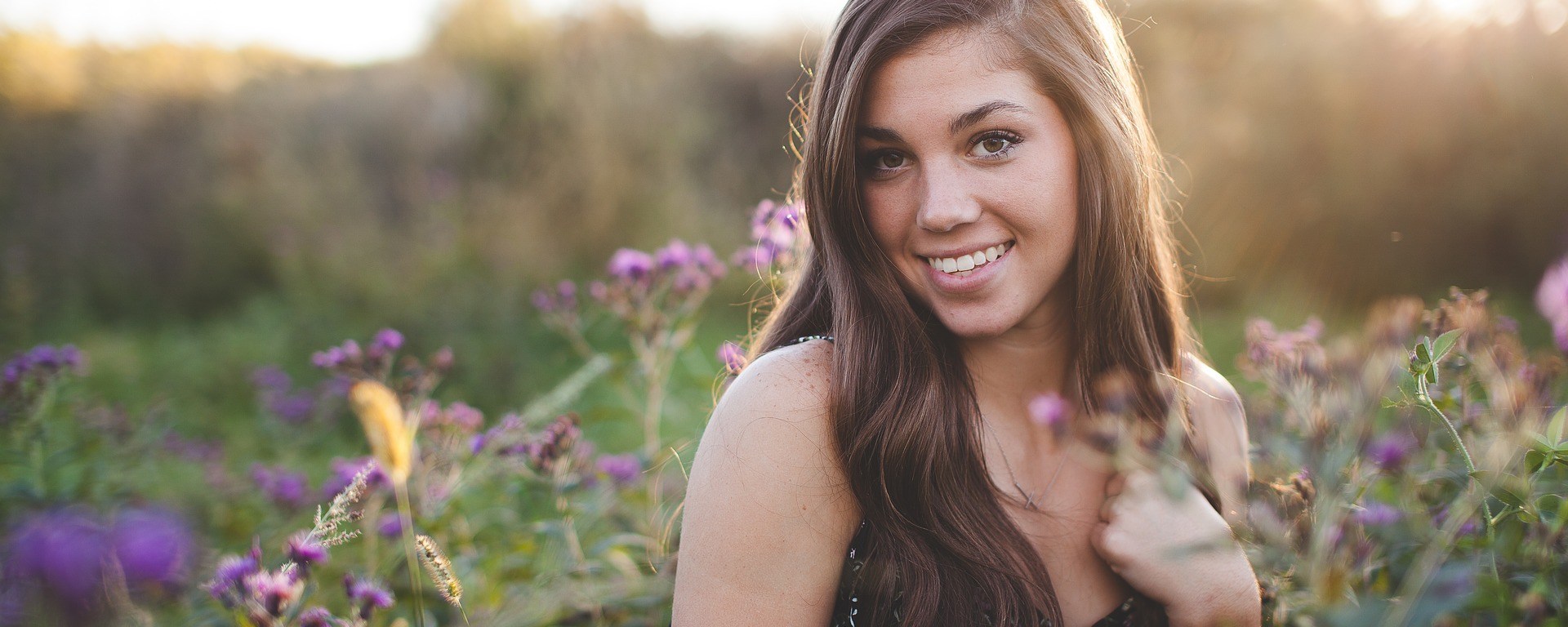 beautiful,girl,portrait,countryside,dress,female,flower,model,nature,outdoors,outside,person,pretty,summer,woman,happy,laughing,smile,smiling,happiness, DON CHARISMA