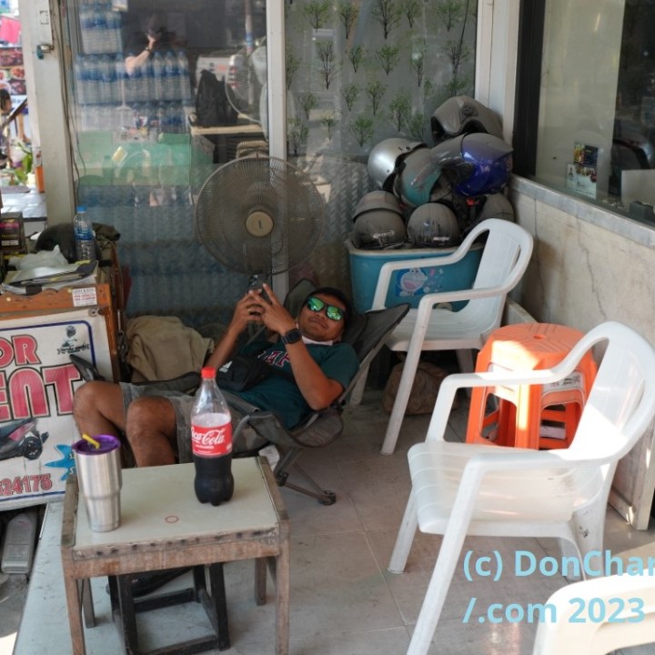 Lazy days endless waves